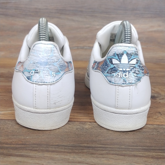 Adidas Superstar La marque Aux 3 bandes - Picture 3 of 13